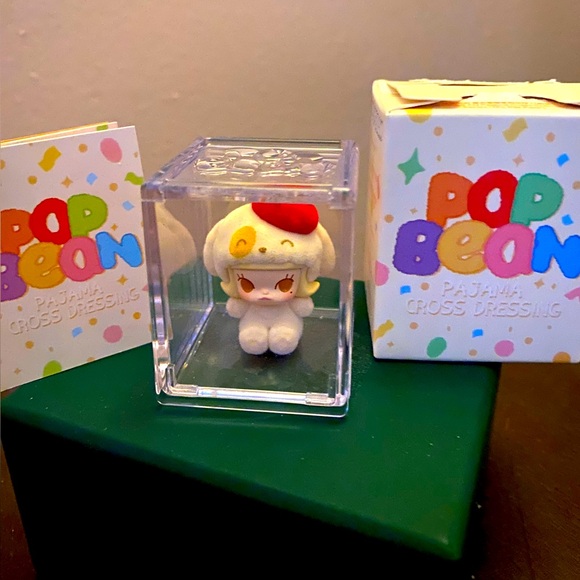 Pop Bean “Molly” - Picture 1 of 4